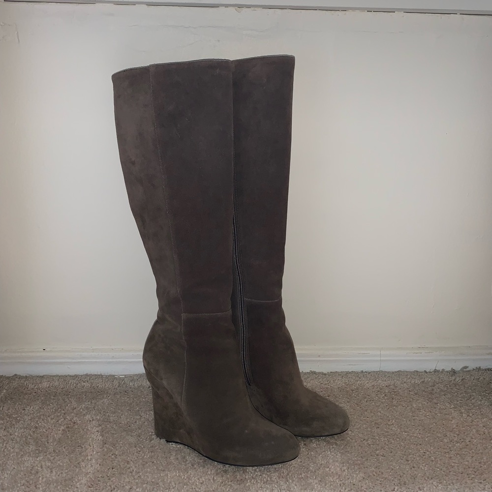 Vera Wang Lavender Brown Suede Wedge Boots
